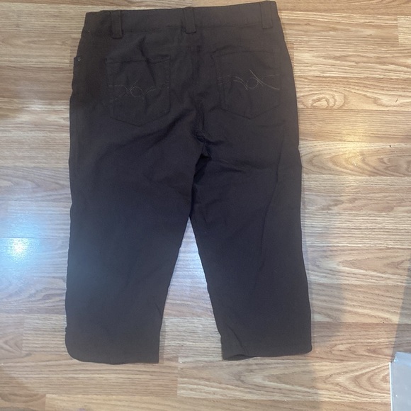 Reitmans Brown capris size 14 petite - Picture 2 of 7